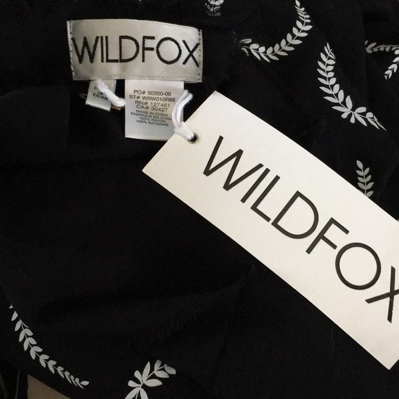 NWT Wildfox laurel garden large scarf black white - Picture 3 of 5